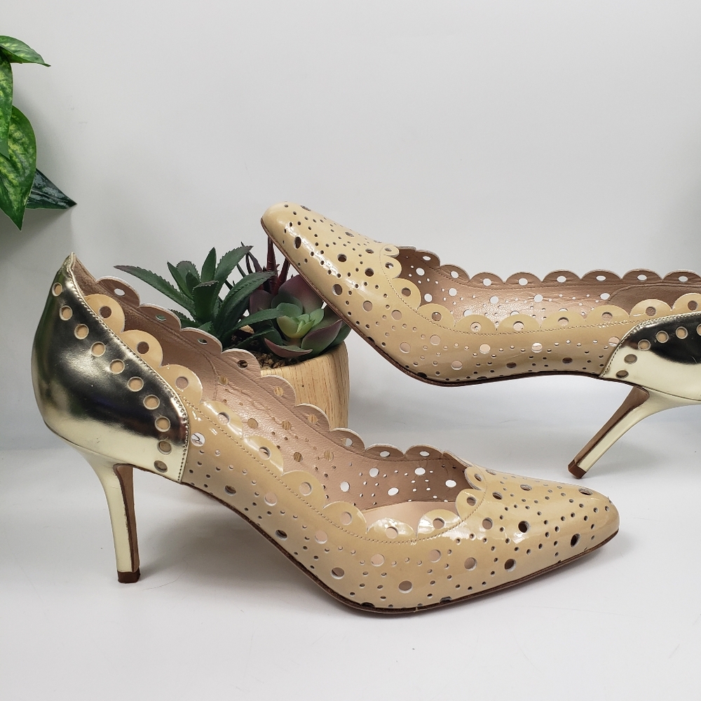 Oscar de la Renta Tan Patent Leather w/Gold Heel & Scallop Edges Tooled 39/8.5